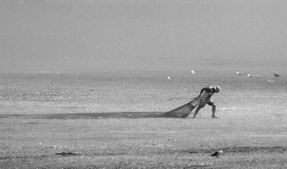 Carlos Cabral (Portugal) – Pulling the nets
