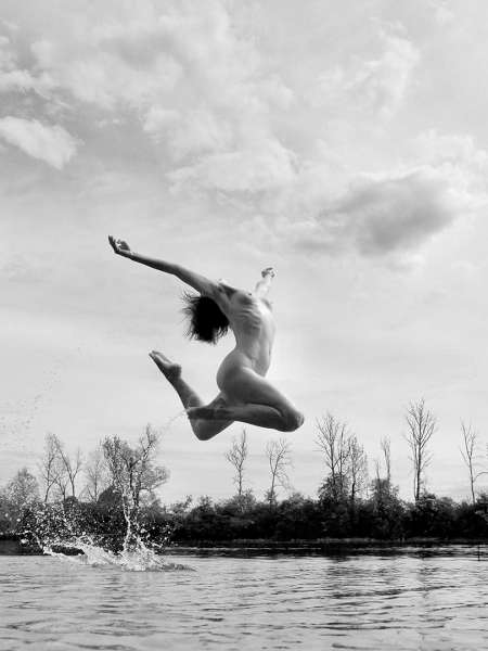 DIPA Digital Diploma – Niklaus Fringeli (Switzerland) – Weightless