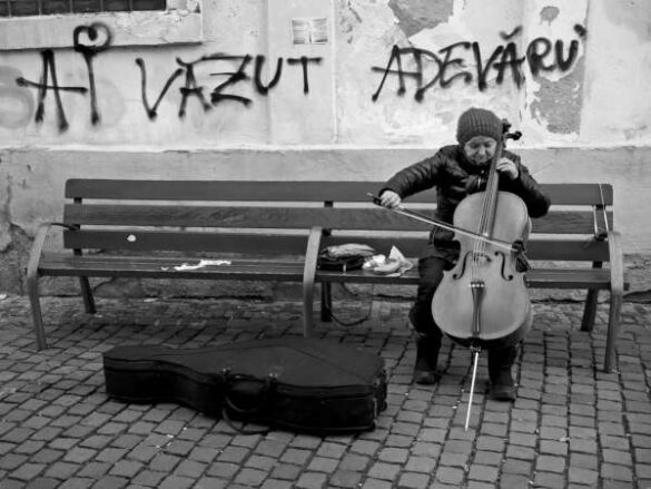 Éva Kenéz (Hungary) – The music of life