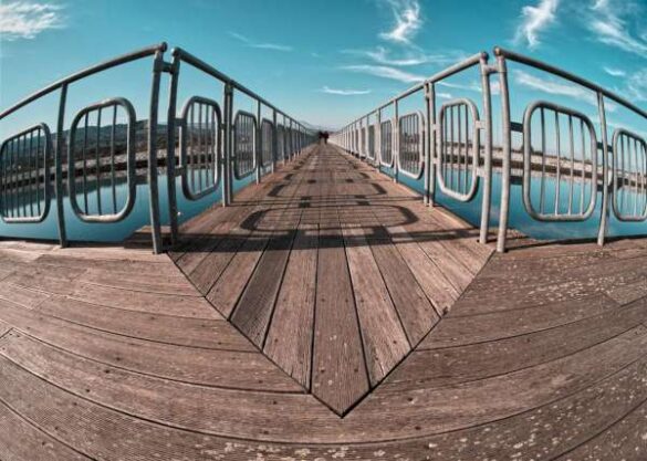 Evaggelos Gkikas (Greece) – Curvature