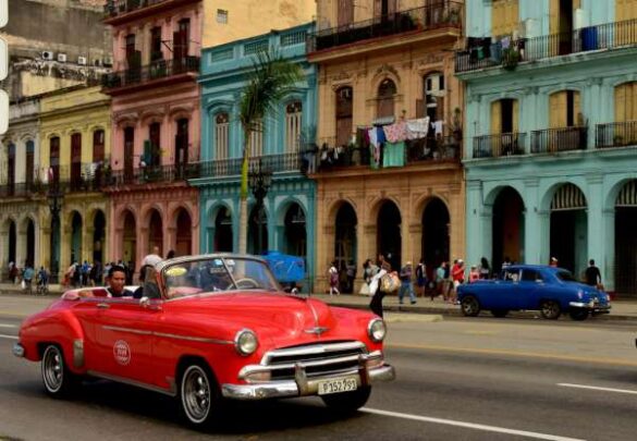 Fisun Arabaci (Turkiye) – Streets Of Havana2
