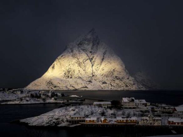 Galip Cetiner (Turkiye) – Arctic Light
