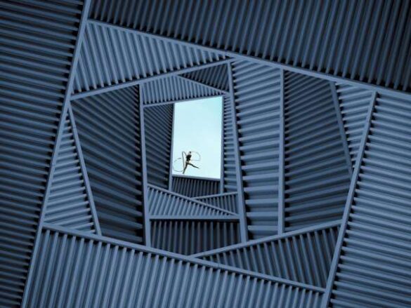 Master of Light E- Bronze medal – Jozef Danyi (Czech Republic) – BETWEEN SPACE IN MOV…