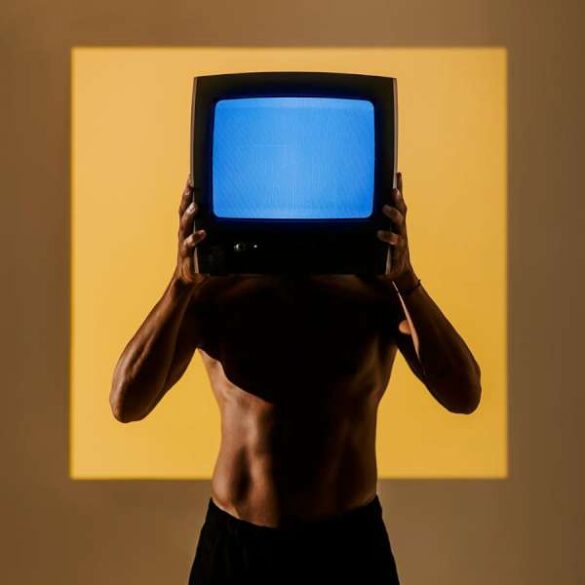 Miguel Martinez Frias (Spain) – blank broadcast