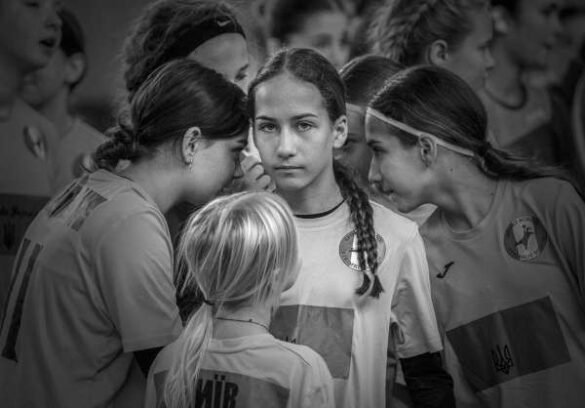 Oleg Malovitskyi (Ukraine) – Captain and her team