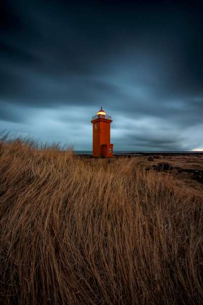 Ryszard Lomnicki (Ireland) – Lighthouse_ Iceland