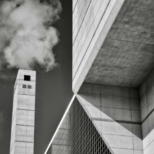 SALON Honorable Mention E-Certificate – Niklaus Fringeli (Switzerland) – Geometry of power