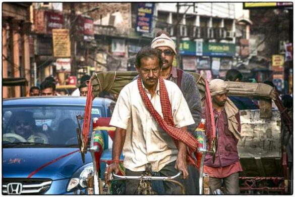 Teodor Radu Pantea (Romania) – Bikers in Varanasi