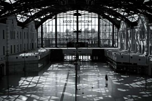 Tomasz Okoniewski (Poland) – Station Fabryczna