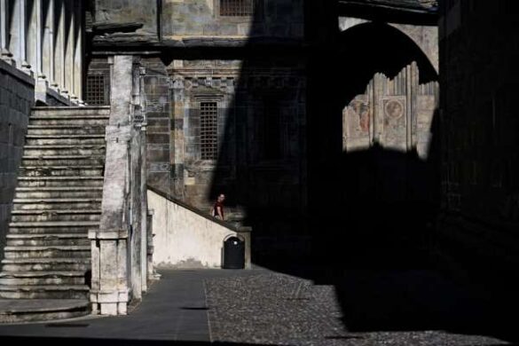 Tomasz Okoniewski (Poland) – shadows from ages